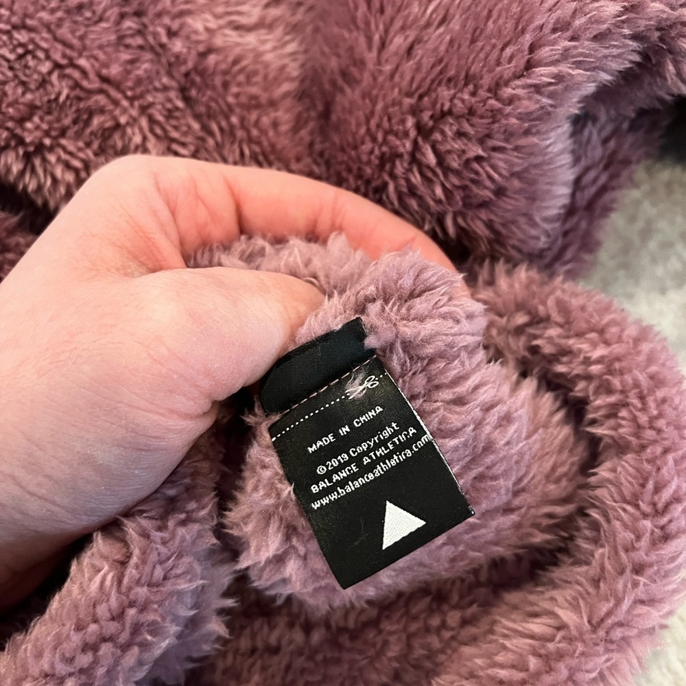 Balance Athletica Sherpa Cropped Hoodie - Mauve - Picture 6 of 7